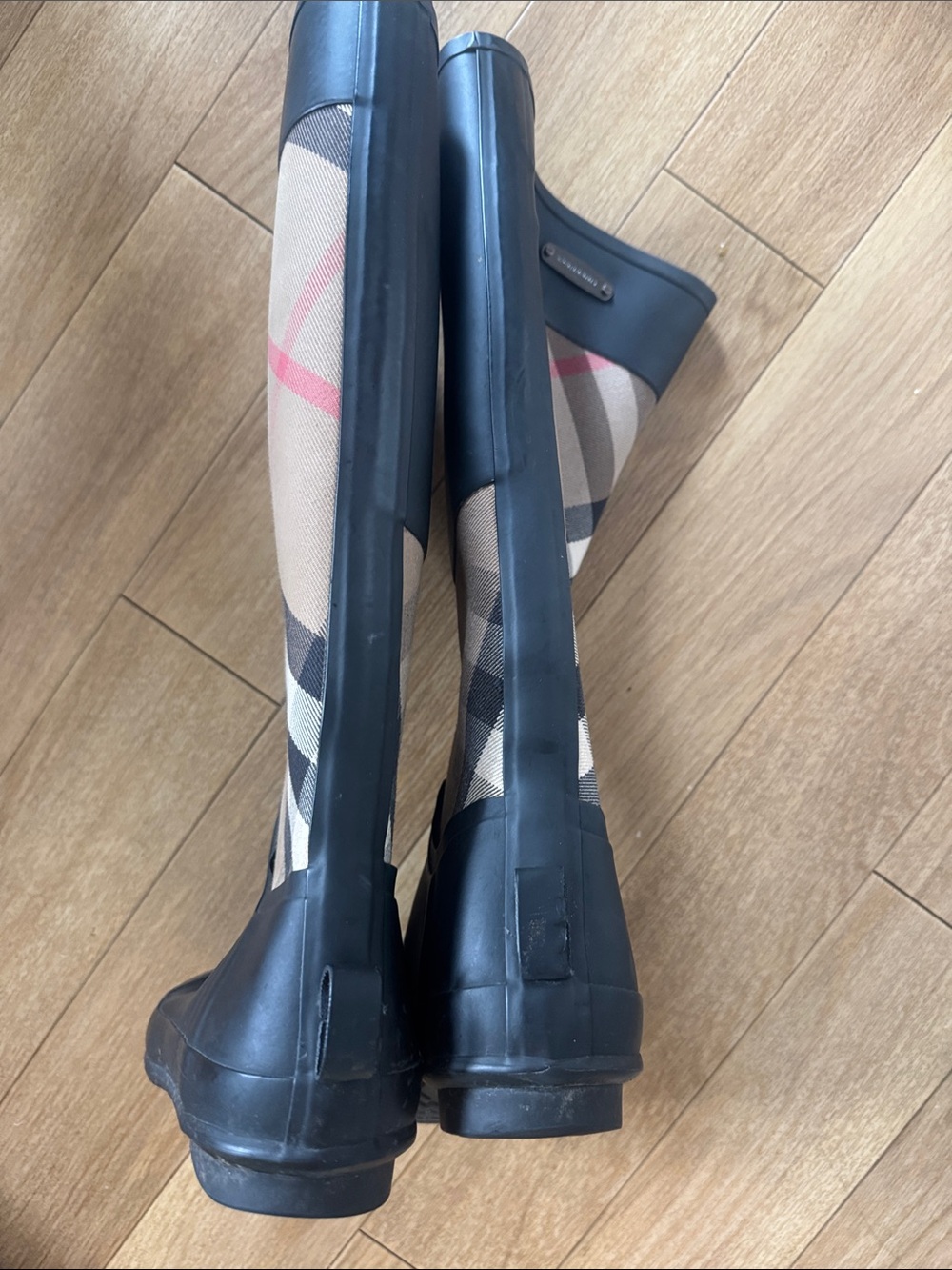 Burberry Black & Beige Plaid Women's Rain Boots. Sz 7 - Picture 5 of 8